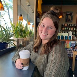 Meet your Posher, Alayna